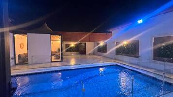 Chalet, 1 Schlafzimmer | Naturpool | 2 Innenpools