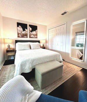 3 soverom, strykejern/-brett, wi-fi og sengetøy