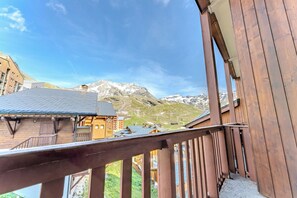 Executive Apartment, Balcony, Mountain View | Balcony view