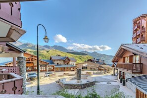 Departamento Confort, balcón, vista a la montaña | Vista a la montaña