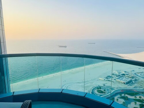 Full Seaview elegant apartment high floor for 8p