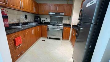 Mikrobølgeovn, ovn, kogeplade