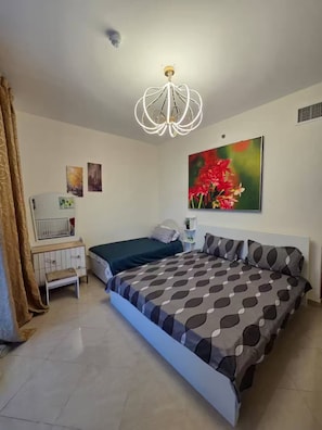 2 Schlafzimmer, BĂŒgeleisen/BĂŒgelbrett
