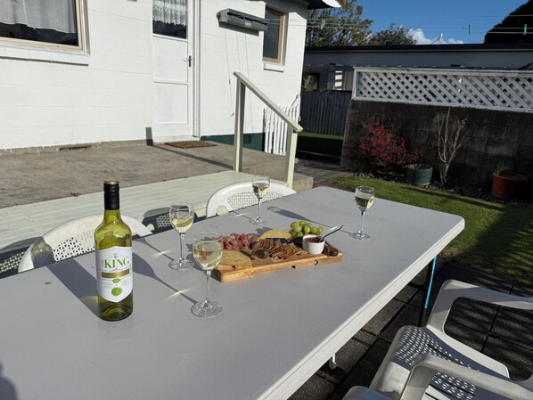 屋外ダイニングエリア