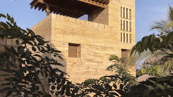 Fachada da propriedade