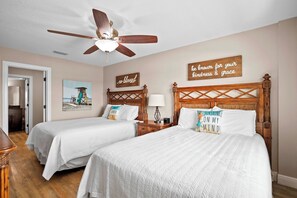 Unclassified image, 5 of 31, button