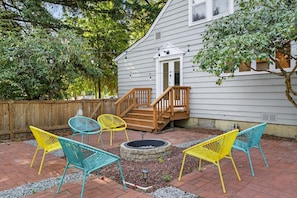 Terrace/patio - Garden Home Estate, Two Kitchens (Portland)