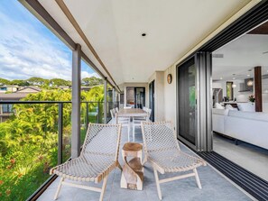 Outdoor dining - Recently Renovated - Wrap Around Ocean Views (Wailea)