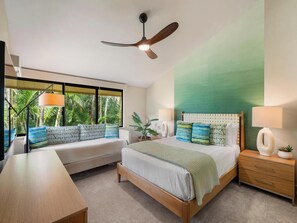 2 bedrooms, iron/ironing board, WiFi, bed sheets - Recently Renovated - Stunning Design & Views (Wailea)
