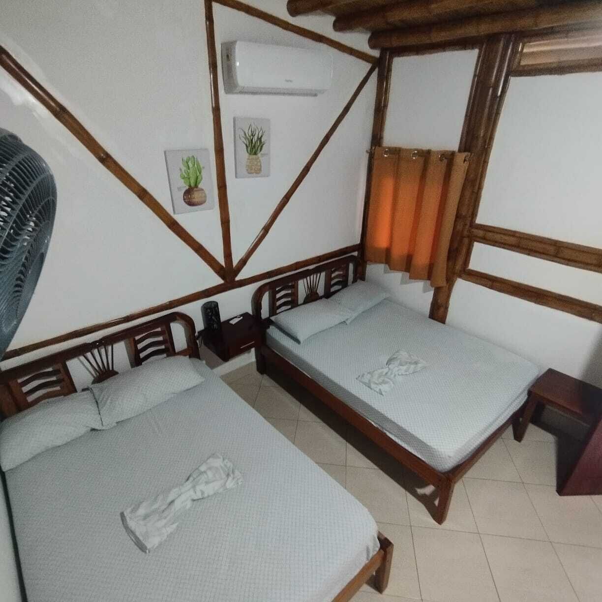 Familierom, terrasse, hageutsikt | Wi-fi (inkludert)