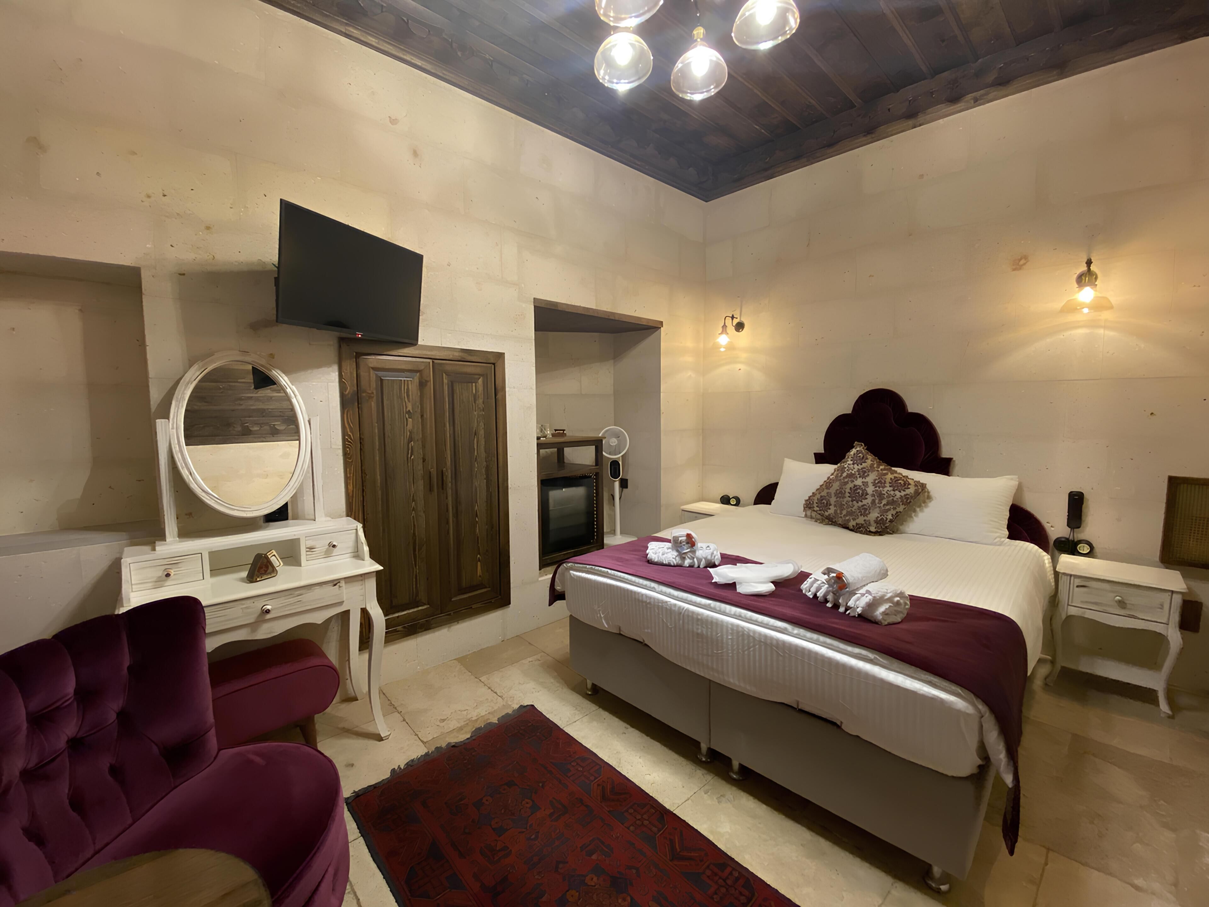 Habitación clásica | Caja fuerte, escritorio, sistema de insonorización