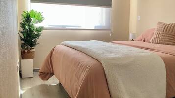 2 bedrooms, WiFi, bed sheets