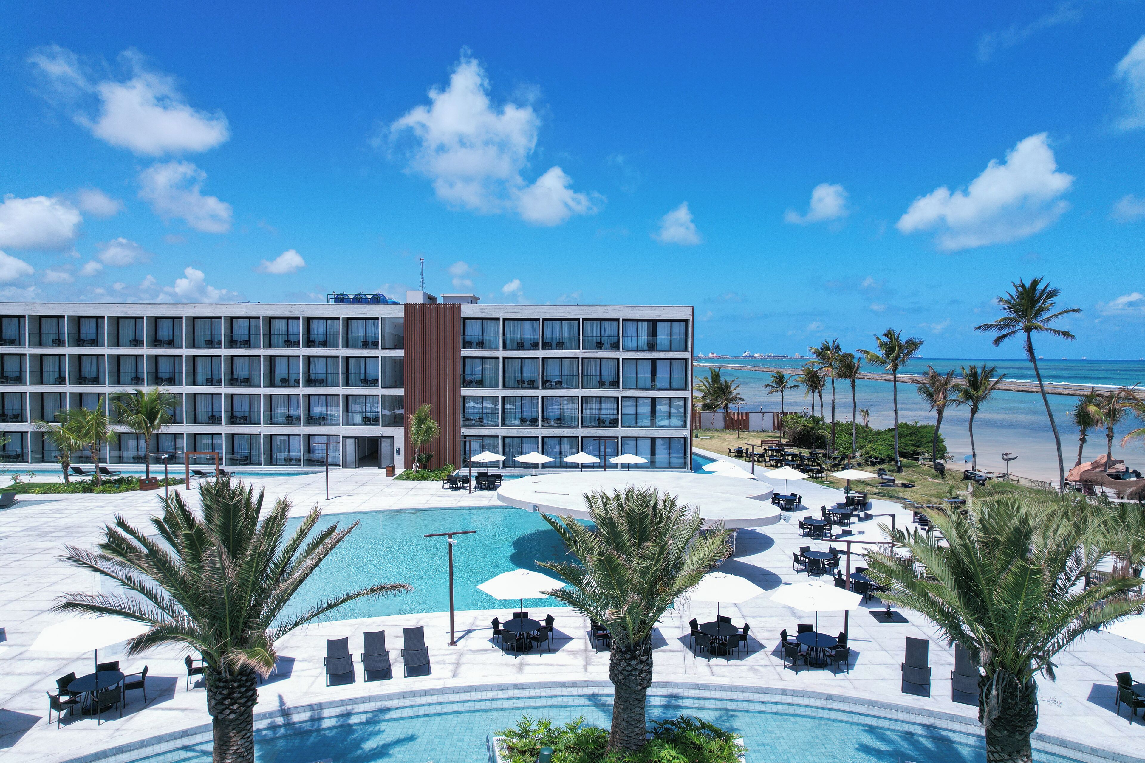 6 piscines extérieures