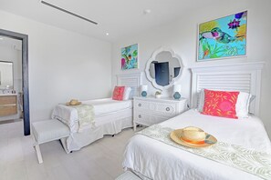 3 soverom, skrivebord, strykejern/-brett og wi-fi (inkludert)