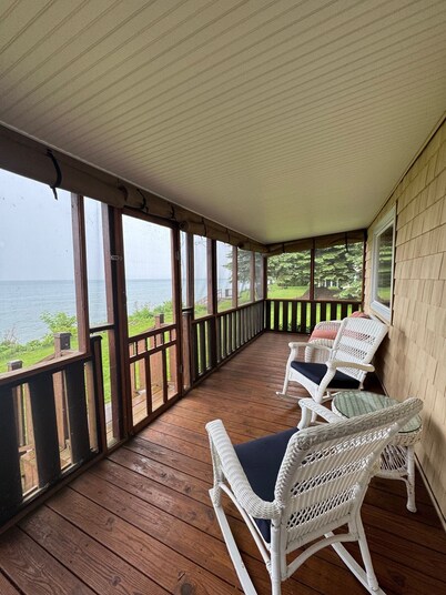 Lake it Easy 2-bedroom cottage in Lyndonville