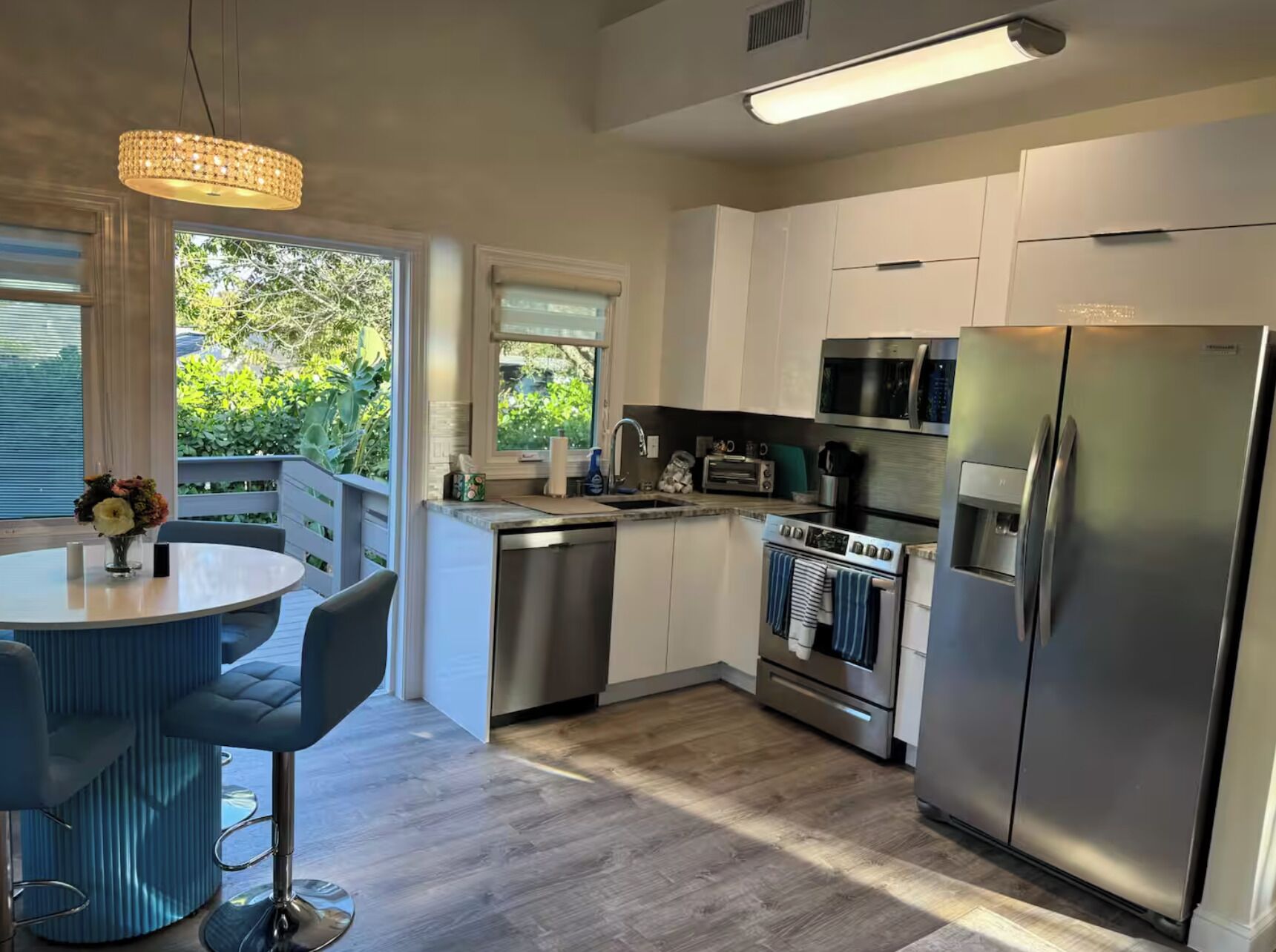 微波炉、烤箱、炉灶、洗碗机