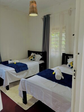 Iron/ironing board, free WiFi - safarihouse malindi  (Malindi)