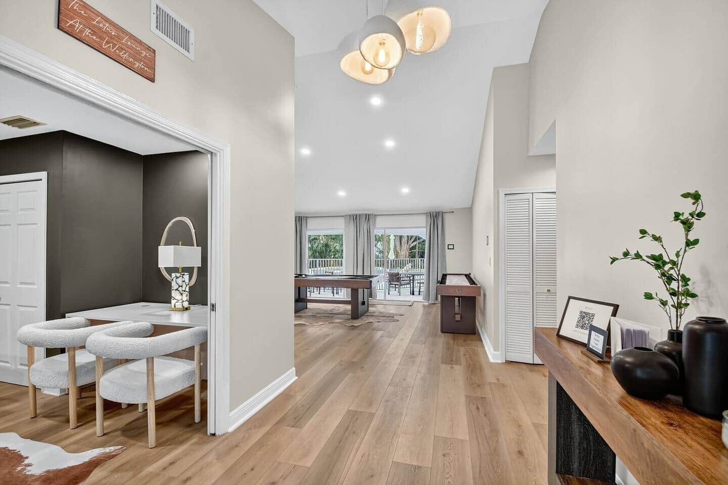 المنشأة من الداخل