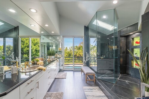 Hot Tub, Pool, Luxury Oasis, Sunsets, Pure Relaxation