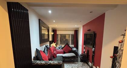 Amazing studio room in a beautiful house