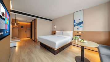 Superior Room, 1 King Bed, City View