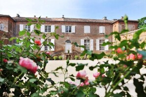 Exterior - Le Cerisier - Château des Varennes (VARENNES)