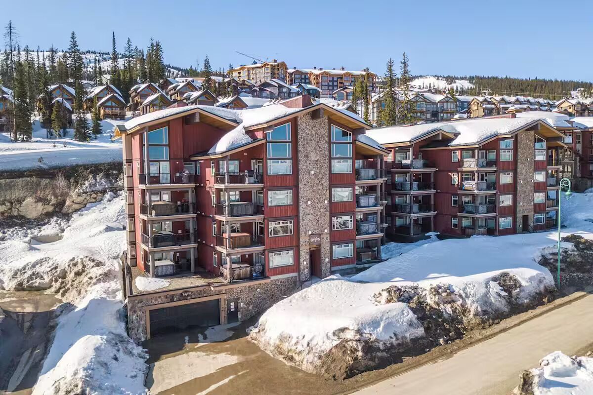 المنشأة من الخارج