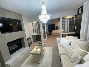 9 habitaciones, tabla de planchar con plancha, wifi y ropa de cama 