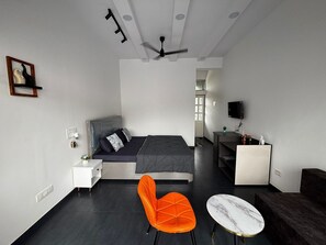 3 chambres, accĂšs au Wi-Fi (inclus), literie fournie
