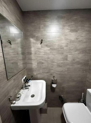 Bathroom - Glass House Bakuriani (Bakuriani)