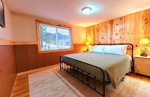 5 soverom, strykejern/-brett, wi-fi og sengetøy