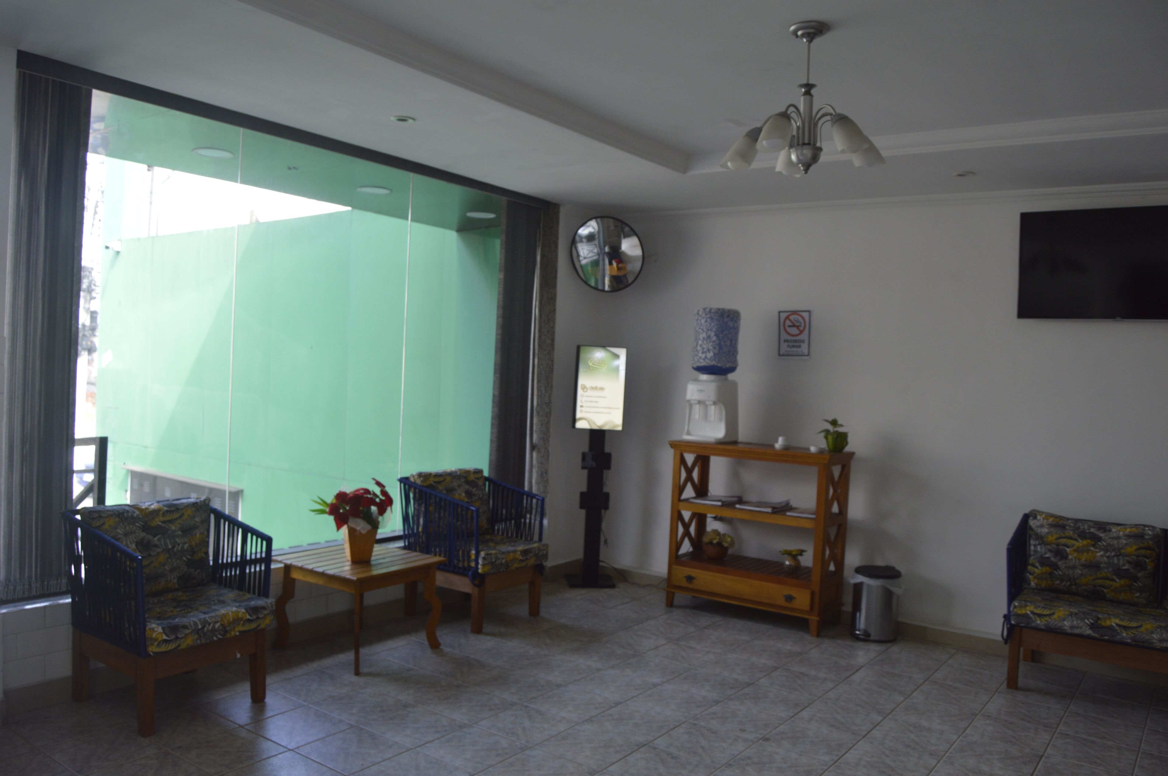 Quầy tiếp tân