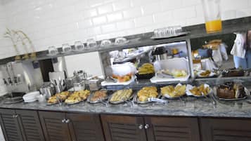 Free daily buffet breakfast