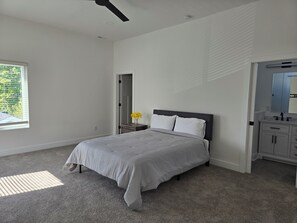 3 habitaciones, tabla de planchar con plancha y wifi gratis 