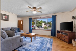 Älytelevisio, työhuone, tulostin