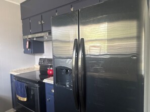 冰箱、烤箱、炉灶、茶具/咖啡用具