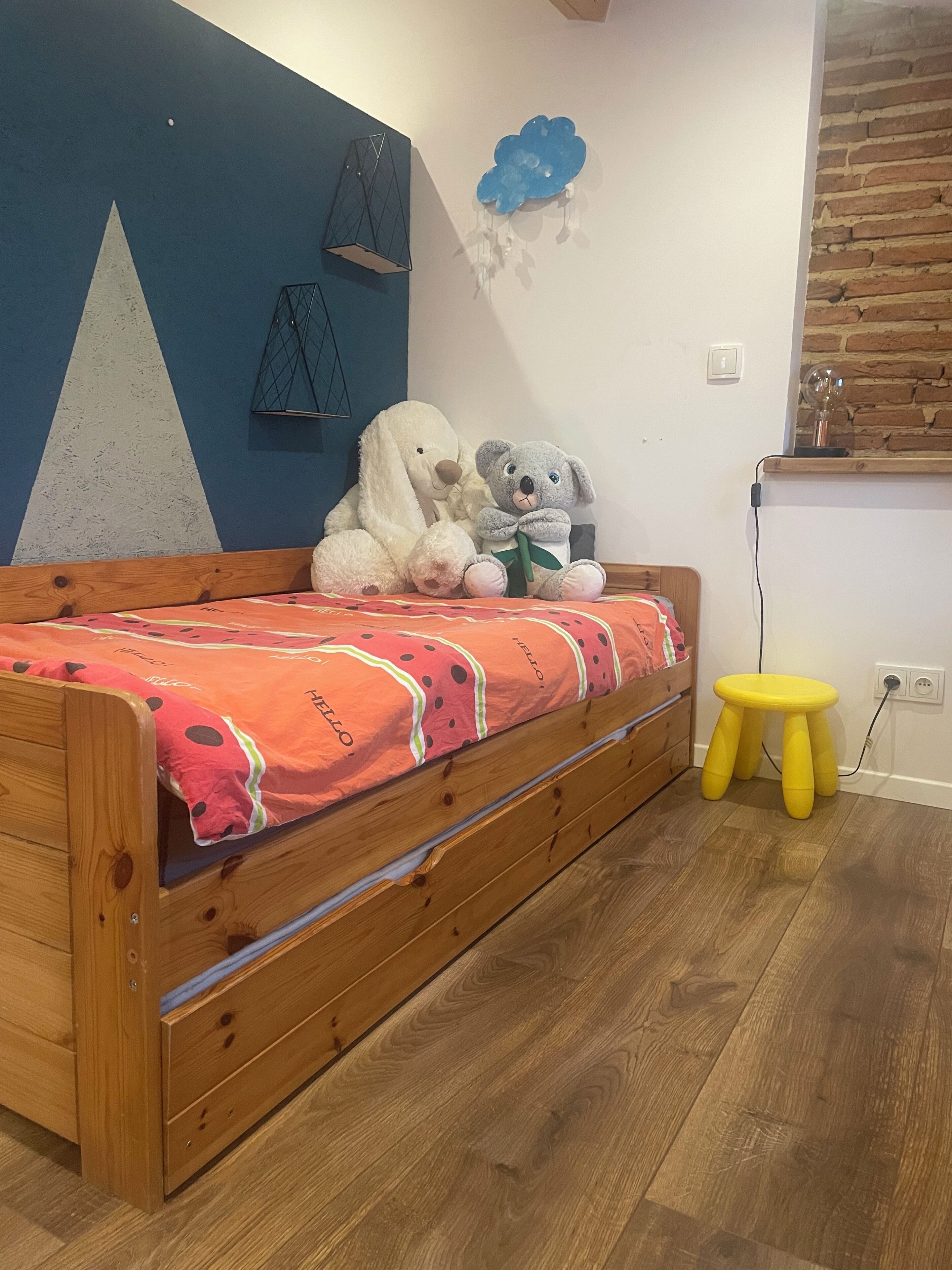 2 chambres, bureau, draps fournis