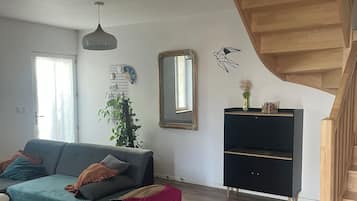 TV, books