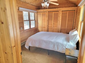 2 Schlafzimmer, Zimmersafe, Bügeleisen/Bügelbrett, kostenloses WLAN