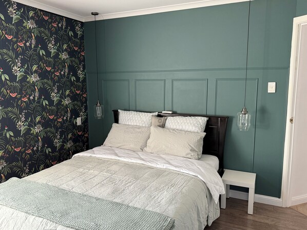 Internet, bed sheets - Tranquil 2 bedroom home featur an open-plan living area and outdoor courtyard. (Hallett Cove)