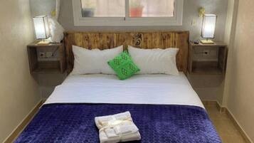 Doppia Comfort, balcone, vista mare | Una cassaforte in camera, Wi-Fi gratuito