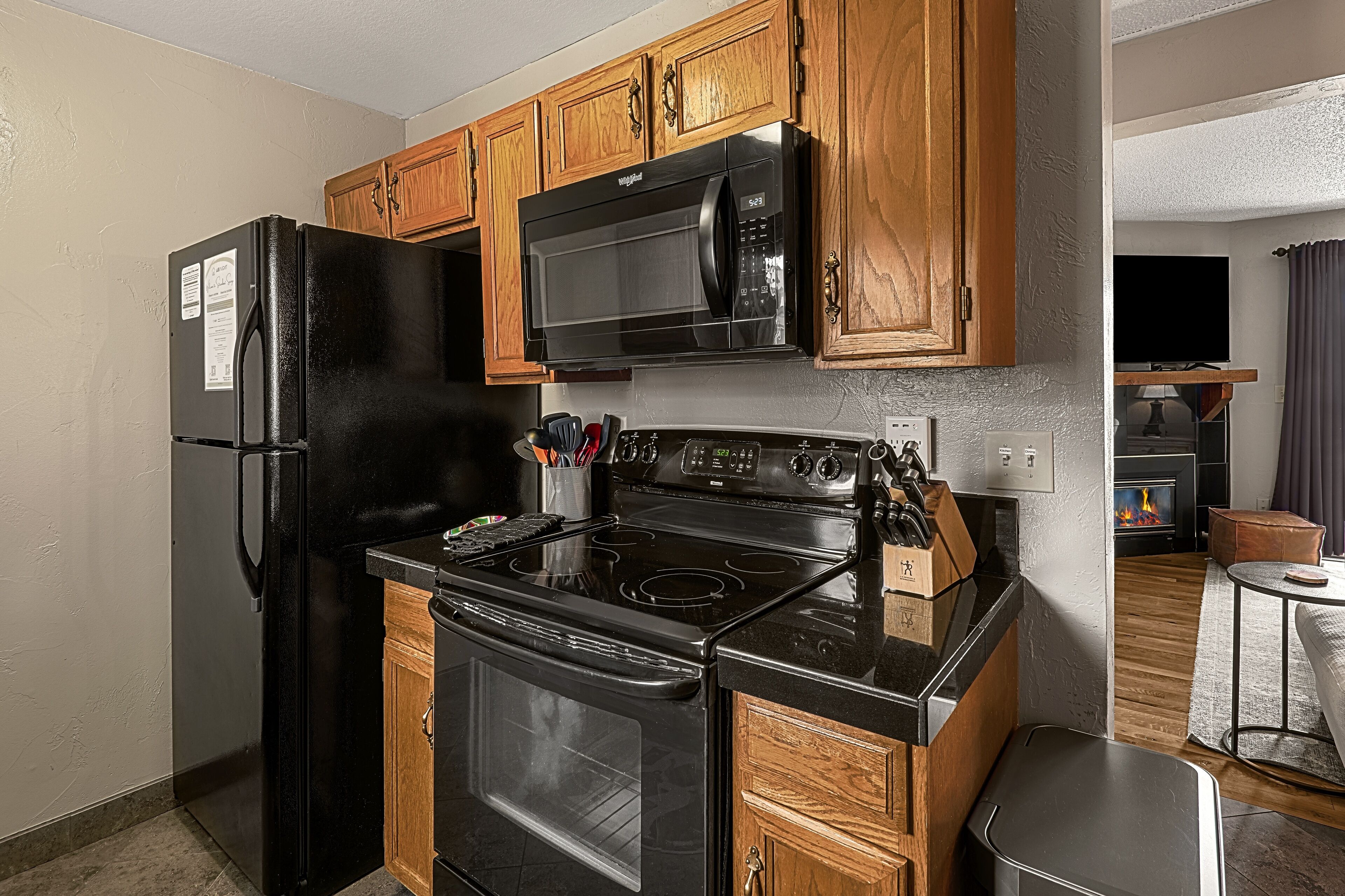 Microwave, oven, stovetop, dishwasher