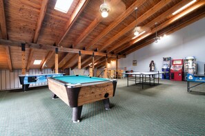 Spielezimmer