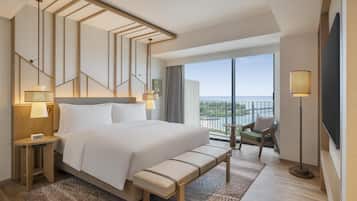 Suite, 1 King Bed (Canopy) | Minibar, in-room safe, desk, blackout drapes