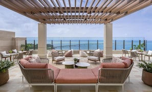 4 restaurants, barbecue