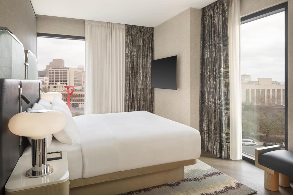 스위트, 킹사이즈침대 1개 (2 Room) | 이집트산 면 시트, 고급 침구, 필로우탑 침대, 객실 내 금고