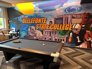 Billiards - Tru By Hilton Bellefonte (Bellefonte)