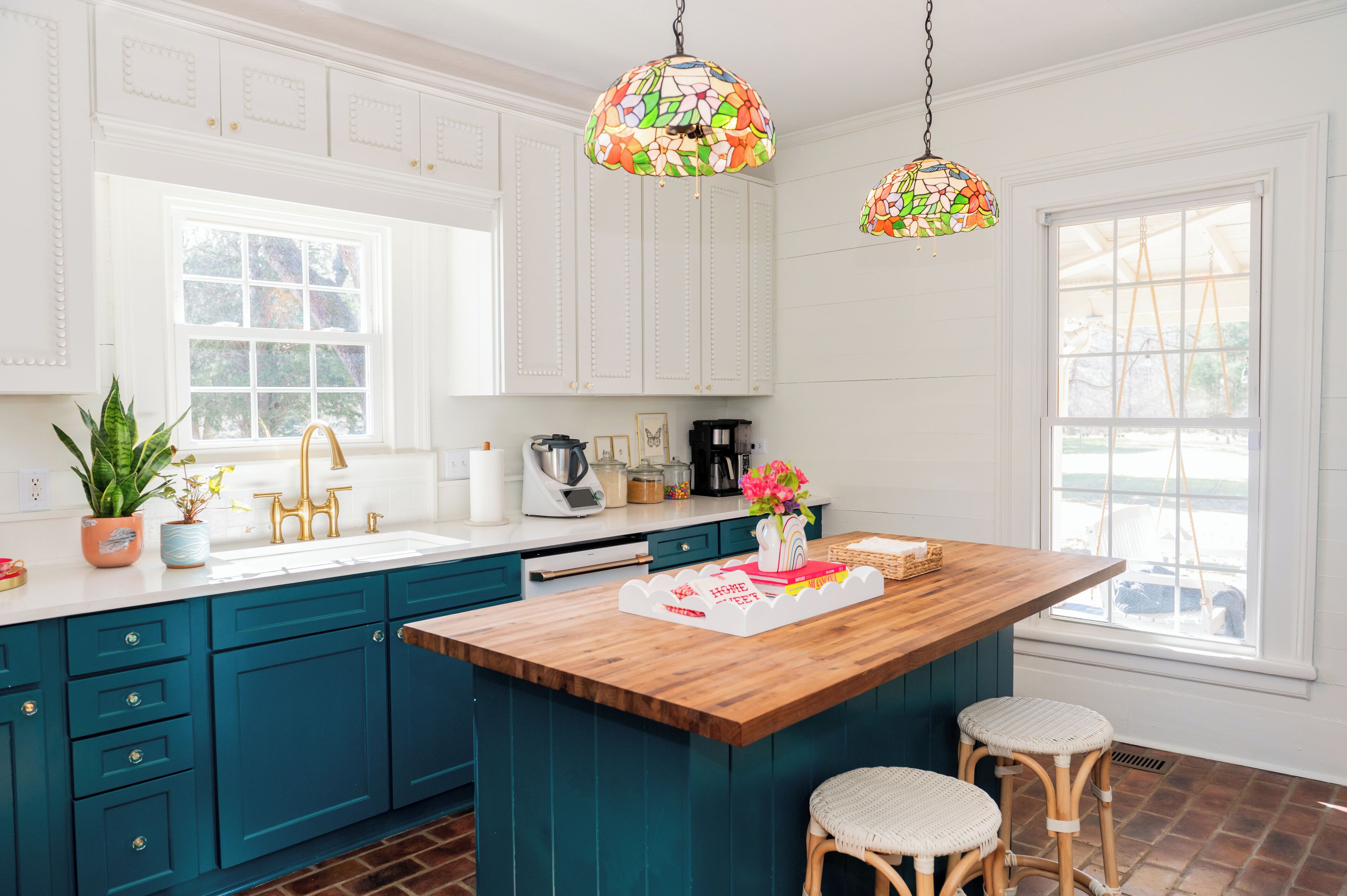 Micro-ondes, four, plaque de cuisson, lave-vaisselle