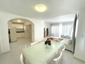 Private kitchen - BAVARO SEASIDE Villas BEACH HOTEL & SPA (Punta Cana)