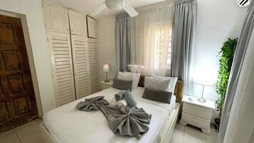 Villa, 2 habitaciones, en el área del jardín | Ropa de cama de alta calidad, edredón y camas con efecto memoria